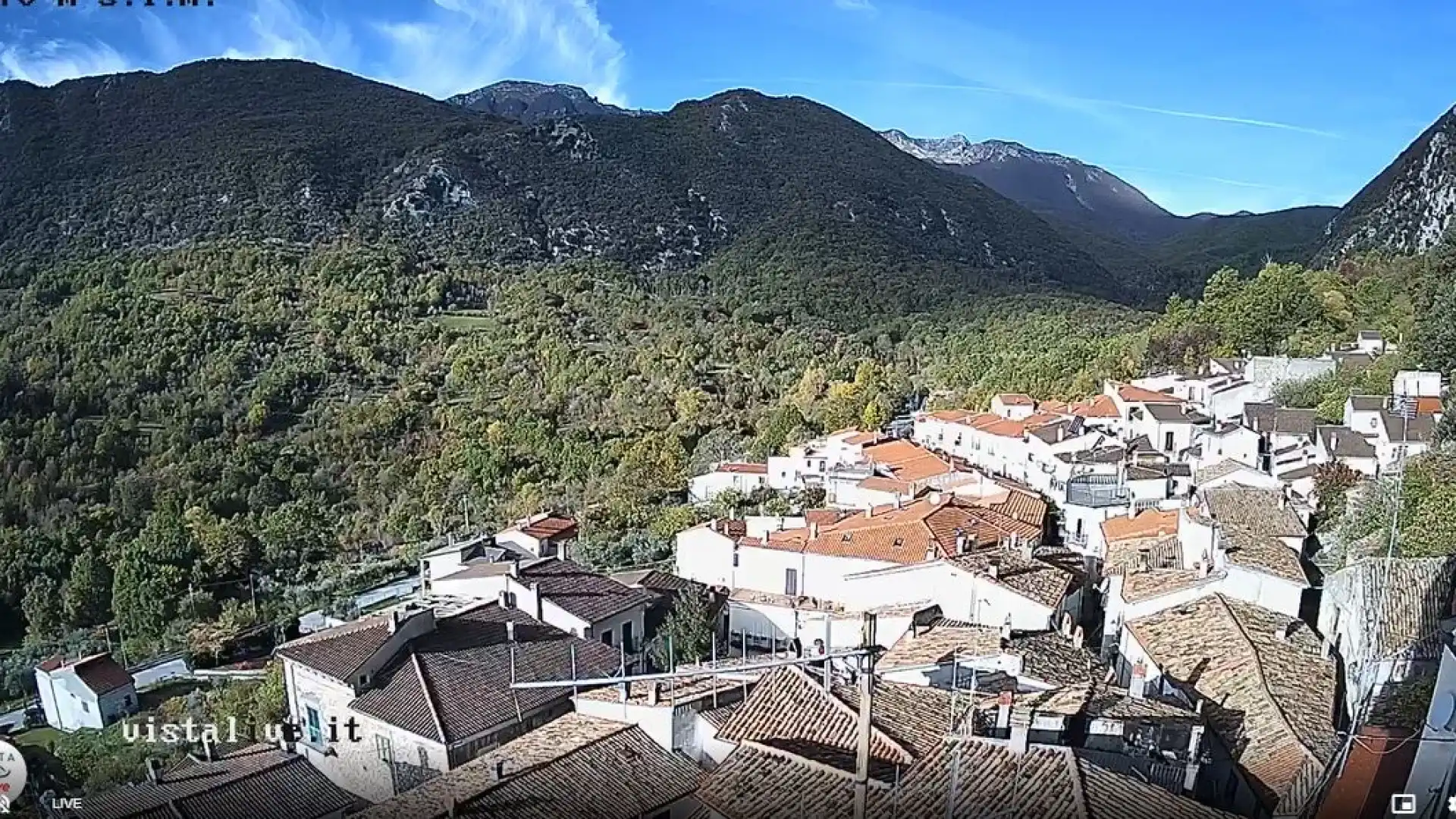 Pizzone: si allargano gli orizzonti con Vista Live. Installata una webcam panoramica in paese. Guarda le immagini.